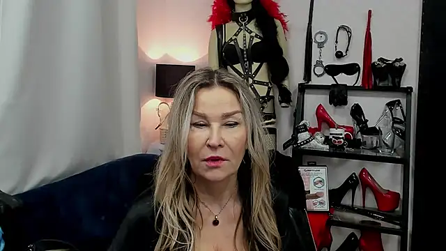 crystaLUX online show from 23, 1, 2025