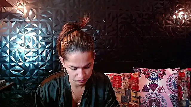 Snapshot of PINK__LOLA1 chatting on 5, 2, 2026 PINK LOLA1 online show from 5, 2, 2026