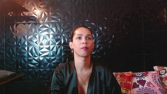 Snapshot of PINK__LOLA1 chatting on 6, 2, 2026 PINK LOLA1 online show from 6, 2, 2026