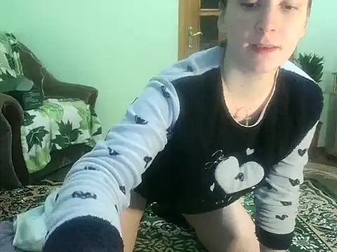 Snapshot of AngelTough20 chatting on 15, 12, 2024 AngelTough20 online show from 15, 12, 2024