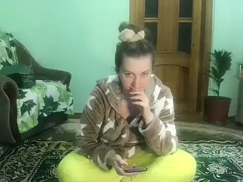 Snapshot of AngelTough20 chatting on 10, 1, 2025 AngelTough20 online show from 10, 1, 2025