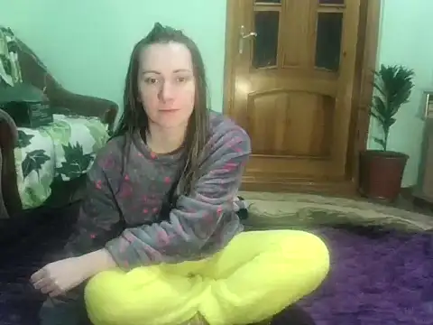 Snapshot of AngelTough20 chatting on 8, 2, 2025 AngelTough20 online show from 8, 2, 2025