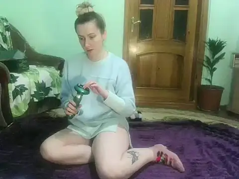 Snapshot of AngelTough20 chatting on 11, 2, 2025 AngelTough20 online show from 11, 2, 2025