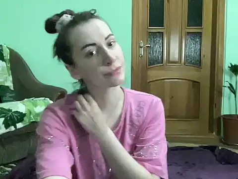 Snapshot of AngelTough20 chatting on 31, 10, 2025 AngelTough20 online show from 31, 10, 2025