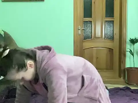 Snapshot of AngelTough20 chatting on 25, 11, 2025 AngelTough20 online show from 25, 11, 2025