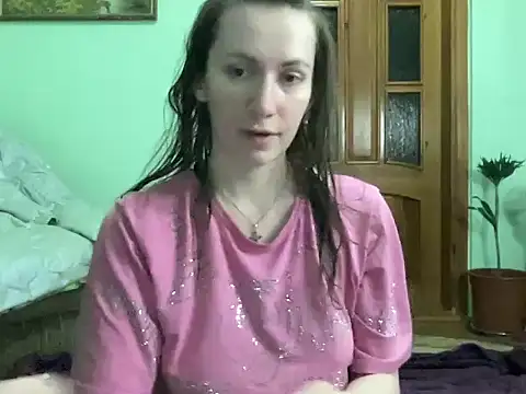 Snapshot of AngelTough20 chatting on 16, 12, 2025 AngelTough20 online show from 16, 12, 2025