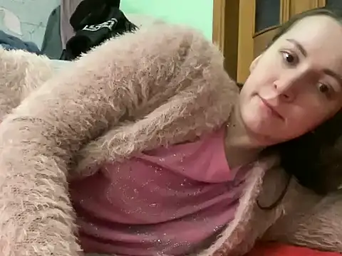 Snapshot of AngelTough20 chatting on 16, 12, 2025 AngelTough20 online show from 16, 12, 2025