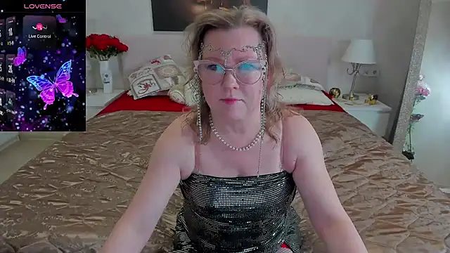 Snapshot of katysako chatting on 8, 3, 2025 katysako online show from 8, 3, 2025