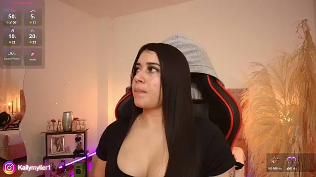 Snapshot of KallyMyller1 chatting on 28, 1, 2025 KallyMyller1 online show from 28, 1, 2025