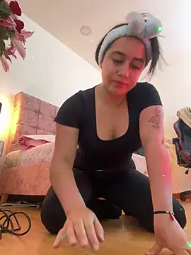 Snapshot of KallyMyller1 chatting on 18, 2, 2025 KallyMyller1 online show from 18, 2, 2025