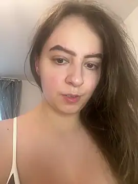 Snapshot of eleonoree chatting on 24, 6, 2026 eleonoree online show from 24, 6, 2026