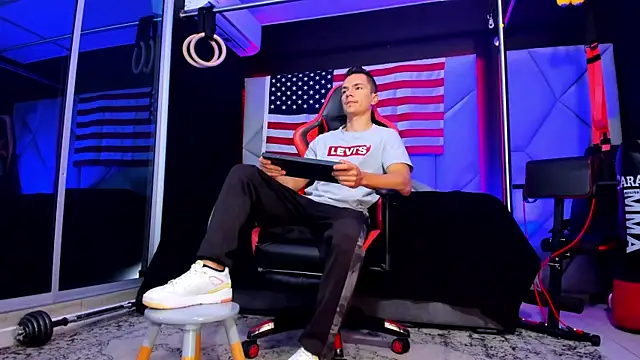 Snapshot of Aydenmiller96 chatting on 9, 10, 2025 Aydenmiller96 online show from 9, 10, 2025