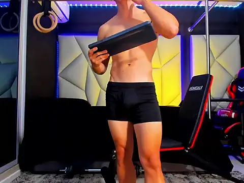 Snapshot of Aydenmiller96 chatting on 28, 11, 2025 Aydenmiller96 online show from 28, 11, 2025