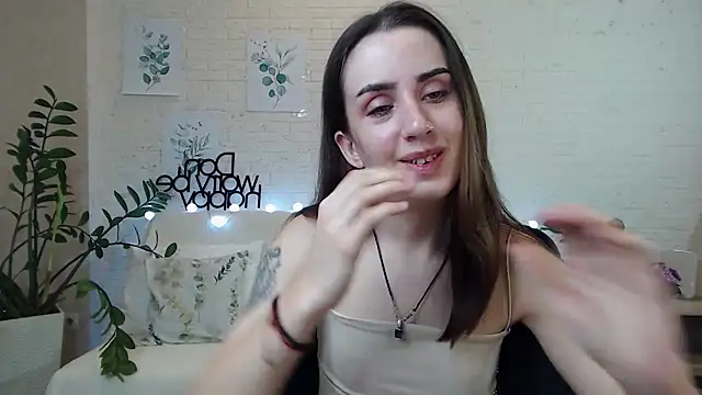 FranceskoJones online show from 10, 1, 2025