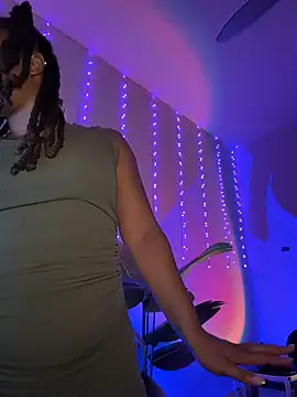 thebrattygoddess online show from 2, 7, 2026