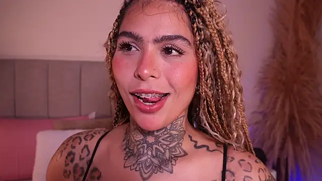 curvyliciousss online show from 1, 2, 2026