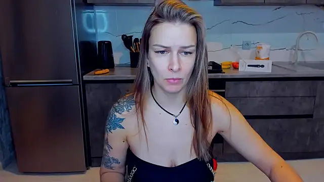 AlexiaDarren online show from 7, 2, 2025