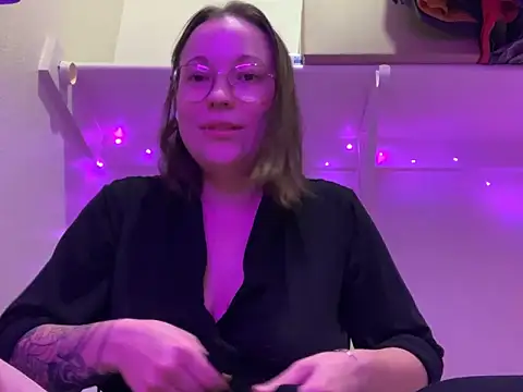 Snapshot of _minikui_ chatting on 17, 10, 2025 minikui online show from 17, 10, 2025