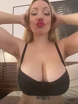 Snapshot of SofiaJoy chatting on 20, 2, 2026 SofiaJoy online show from 20, 2, 2026