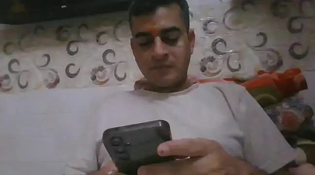 Snapshot of dhamo963 chatting on 18, 1, 2025 dhamo963 online show from 18, 1, 2025