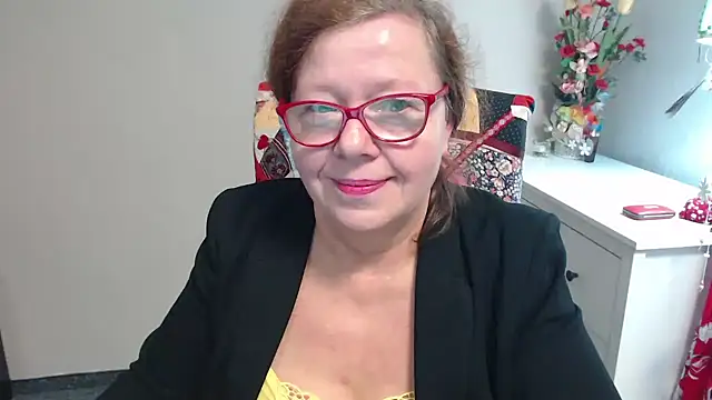 Adelewildx online show from 4, 12, 2024