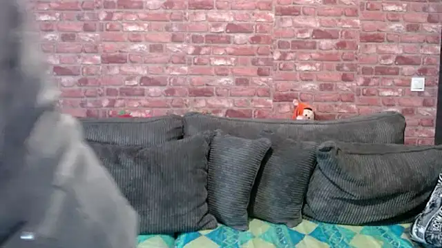 Adelewildx online show from 7, 12, 2024