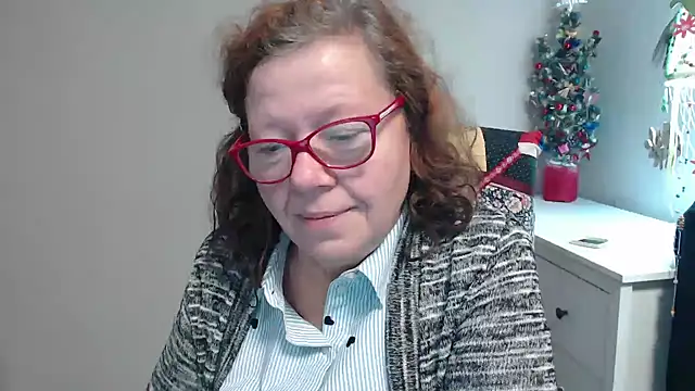 Adelewildx online show from 10, 12, 2024