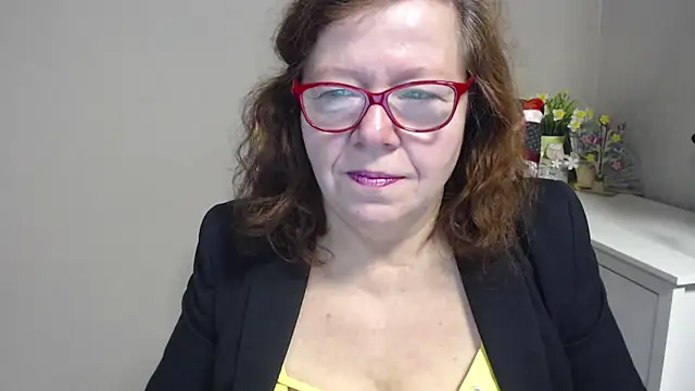 Adelewildx online show from 13, 2, 2025