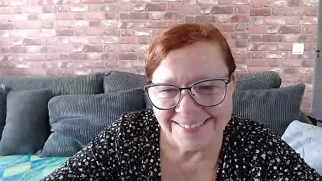 Adelewildx online show from 3, 10, 2025