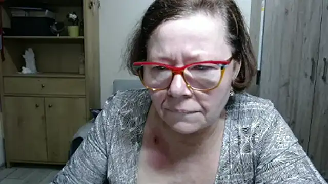 Snapshot of Adelewildx chatting on 25, 4, 2026 Adelewildx online show from 25, 4, 2026