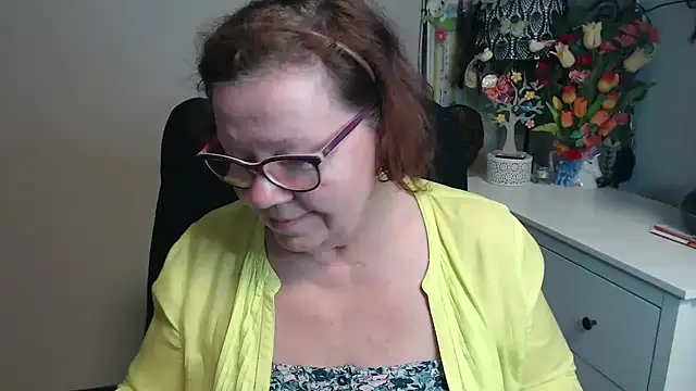 Snapshot of Adelewildx chatting on 6, 5, 2026 Adelewildx online show from 6, 5, 2026