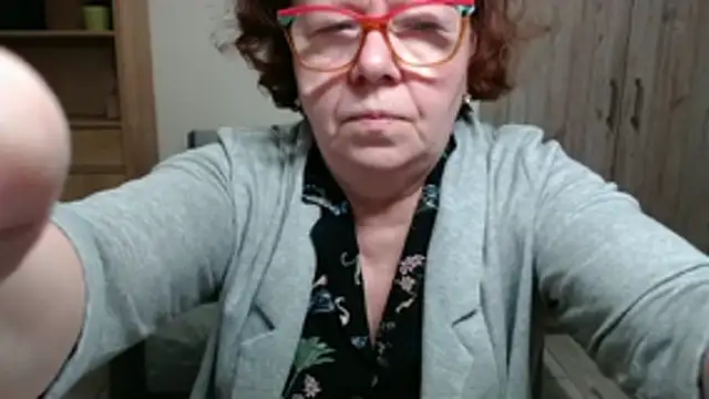 Snapshot of Adelewildx chatting on 8, 5, 2026 Adelewildx online show from 8, 5, 2026