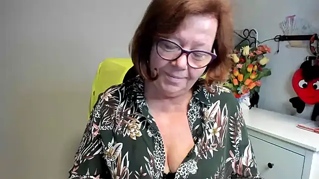 Snapshot of Adelewildx chatting on 9, 6, 2026 Adelewildx online show from 9, 6, 2026