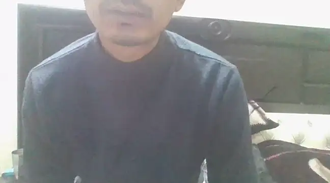 dreamtoungelick69 online show from 5, 1, 2025