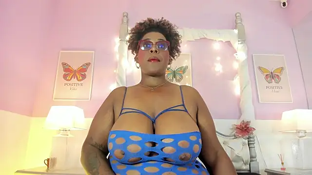 Snapshot of DakotaSexShow chatting on 7, 1, 2025 DakotaSexShow online show from 7, 1, 2025