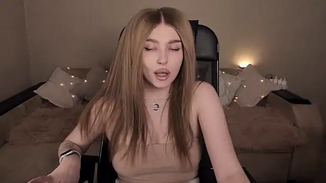 ViolettaLopez online show from 20, 2, 2025