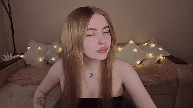 Snapshot of ViolettaLopez chatting on 30, 4, 2026 ViolettaLopez online show from 30, 4, 2026