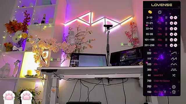 Elena-Marilyn online show from 18, 11, 2025