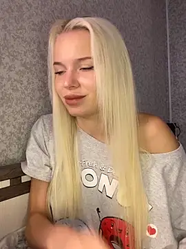 Snapshot of SIMBA_BOS chatting on 1, 10, 2025 SIMBA BOS online show from 1, 10, 2025