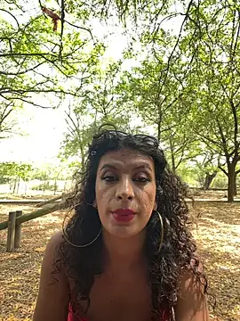 LaColorina  online show from 3, 3, 2026