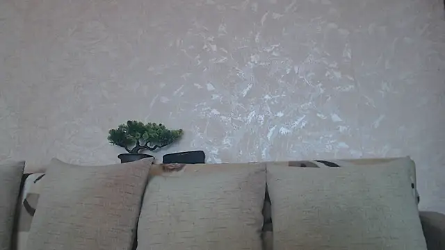 Amy August online show from 17, 5, 2026