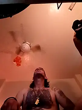 Snapshot of thefire420 chatting on 17, 12, 2025 thefire420 online show from 17, 12, 2025