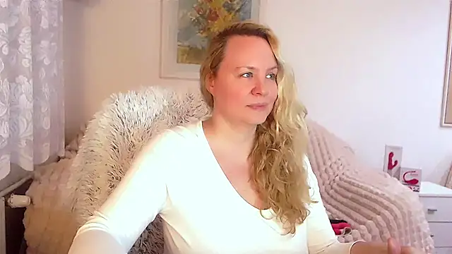 Sarah4you online show from 1, 2, 2025