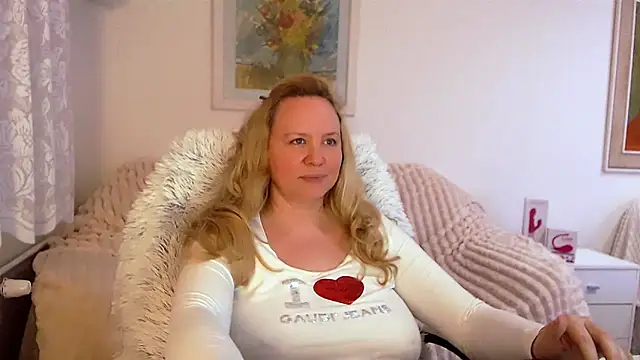 Sarah4you online show from 2, 2, 2025