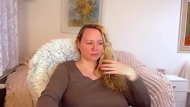 Sarah4you online show from 15, 2, 2025