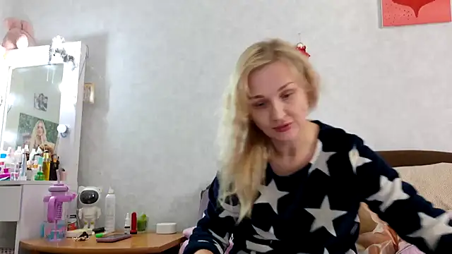 ModelEva online show from 4, 10, 2025