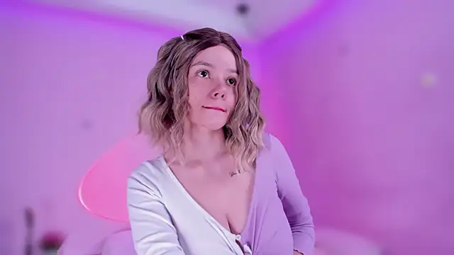 bella adams  online show from 29, 1, 2025