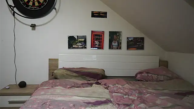 Moistdevil online show from 13, 11, 2025