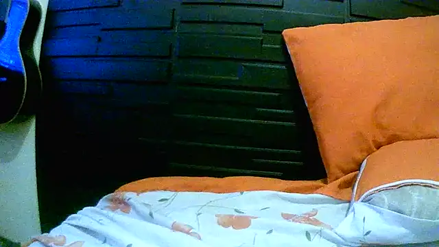 Snapshot of KrikaCat chatting on 8, 1, 2025 KrikaCat online show from 8, 1, 2025