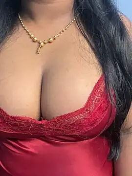 Snapshot of Dhiyapink chatting on 6, 12, 2024 Dhiyapink online show from 6, 12, 2024